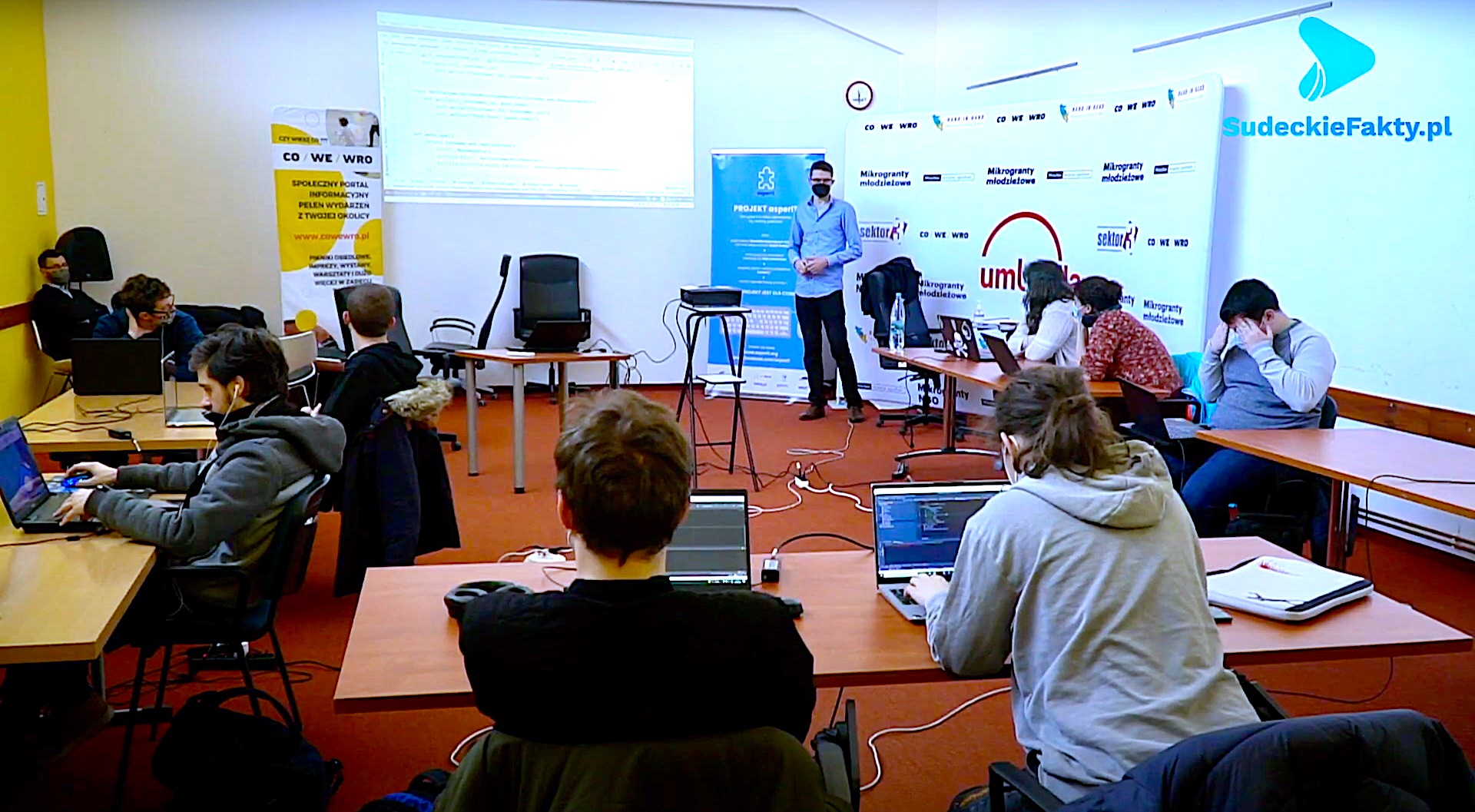 Rozwijamy szanse na kariery zawodowe dla osób ze spektrum autyzmu – projekt AsperIT rozwija się [VIDEO]