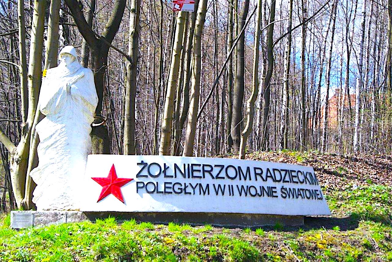 Wałbrzyscy radni domagają się usunięcia sowieckich symboli – samorządy w innych miastach przeglądają wykazy ulic i pomników