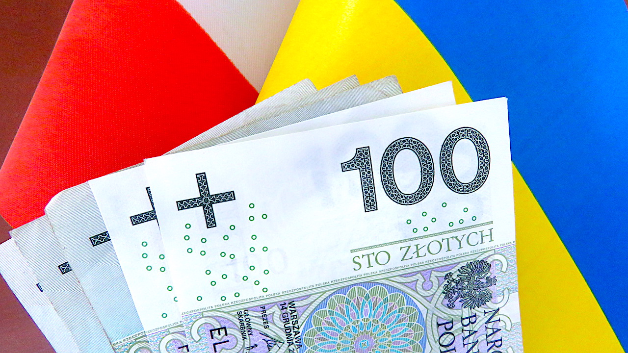„Rodzina 500 plus” dla Ukraińców – wypłaty już w maju / „Сім’я 500 плюс” для українців – виплати вже в травні