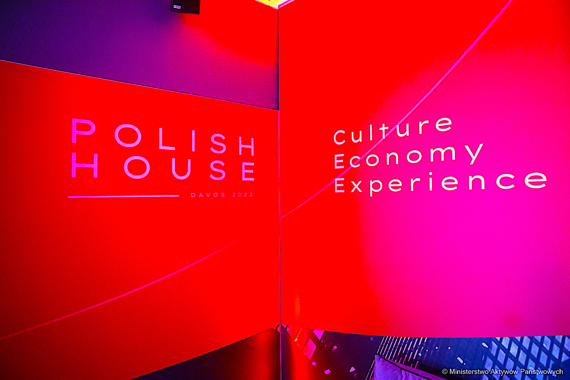 Davos 2022: Polska ma szanse stać się centrum produkcyjnym Europy [VIDEO]