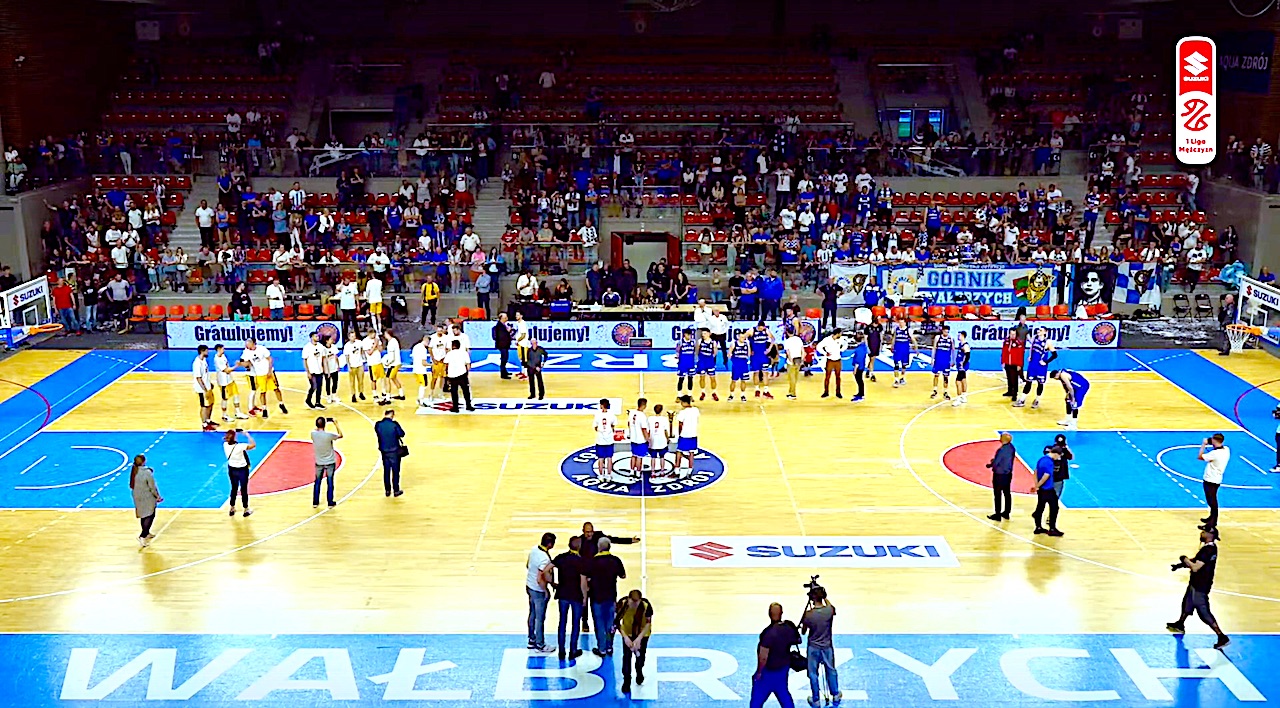 Koszykarski Górnik Wałbrzych otarł się o Energa Basket Ligę – zagra w niej Rawplug Sokół Łańcut [VIDEO]