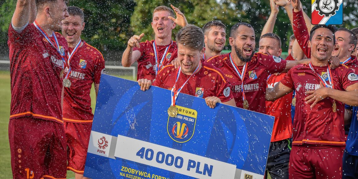 Lechia Dzierżoniów wygrała 28 z 30 spotkań, ale nie zagra w wyższej lidze! Ta sama historia już drugi rok z rzędu… [FELIETON]