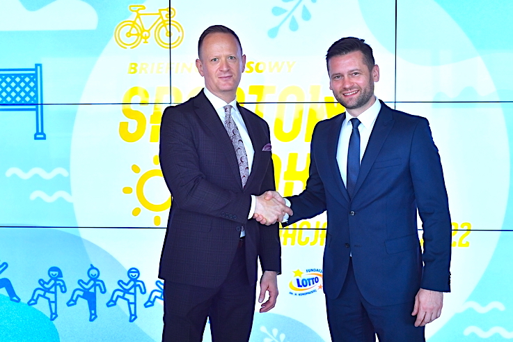 Ministerstwo Sportu i Turystyki oraz Totalizator Sportowy chcą wyciągnąć w wakacje dzieci sprzed komputerów na boiska