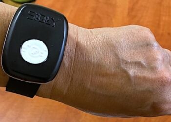 „Opaski bezpieczeństwa” dla świdnickich seniorów – można jeszcze dołączyć do tej formy „opieki na odległość”