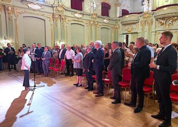 Prawo i Sprawiedliwość mierzy siły na polityczne zamiary – w obu nowych okręgach aktywizuje struktury