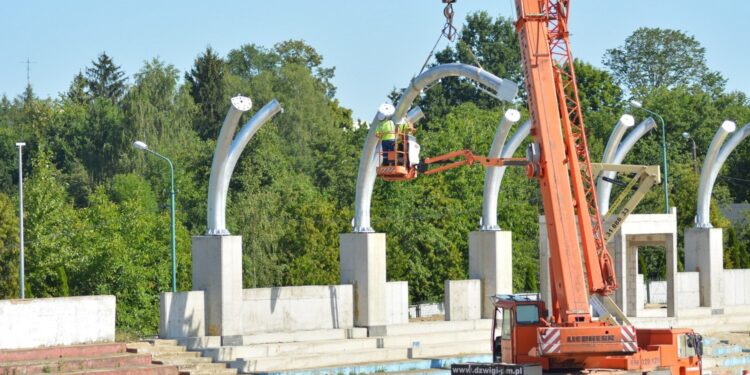 W Dzierżoniowie praca wre – wszystko z myślą o Lechii