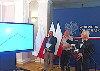 Jarosław Obremski: „Sytuacja w Odrze jest stabilna”. Obostrzenia będą przedłużone co najmniej do poniedziałku