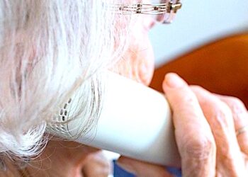 Kobieta straciła dużo pieniędzy – mężczyzna chciał szybko zarobić i może stracić wolność