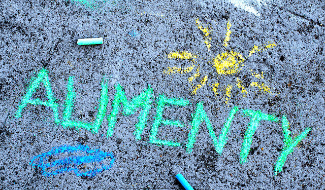 Komornik ma już prawo wpisać „alimenciarza” do Krajowego Rejestru Zadłużonych