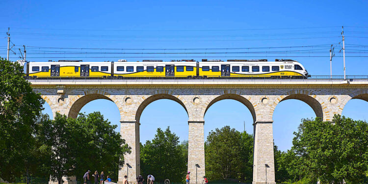 Pasażerów Kolei Dolnośląskich więcej niż przed pandemią – na połączenie bezpośrednie z Wrocławiem czekają już TYLKO Ząbkowice Śląskie