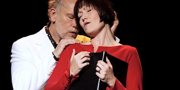 The Infernal Comedy: Confessions of a serial killer – na scenie John Malkovich