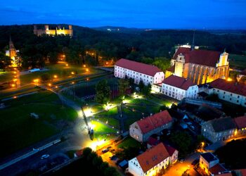 Odnawiane ogrody opata w Kamieńcu Ząbkowickim – zobacz VIDEO i FOTO
