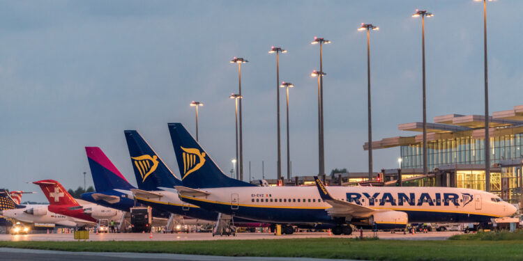 Jesienna nowość w rozkładzie lotów z Wrocławia. Polecimy do Porto!