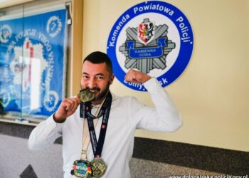 Mistrzostwo i wicemistrzostwo świata, czyli kolejne sukcesy w sportach siłowych asp. szt. Rocha Szumarowskiego-Plewy