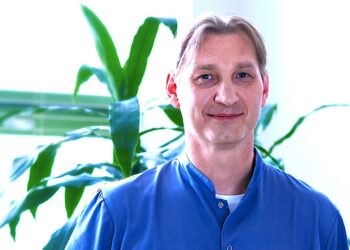 Paweł Pyka: „Badania genetyczne pomagają zapobiegać nowotworom piersi”