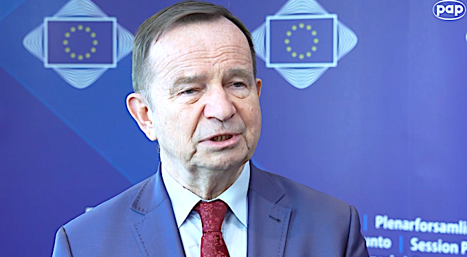 Władysław Ortyl: „Czekamy na dedykowane fundusze unijne na uchodźców” [VIDEO]