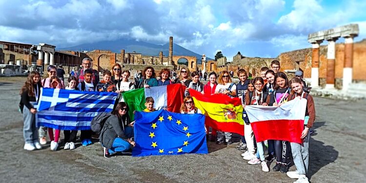 Młodzi pasjonaci nauki w podróży – z Dzierżoniowa do Neapolu