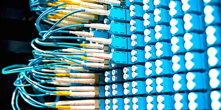 Poznaj historię internetu i ciekawostki na ten temat