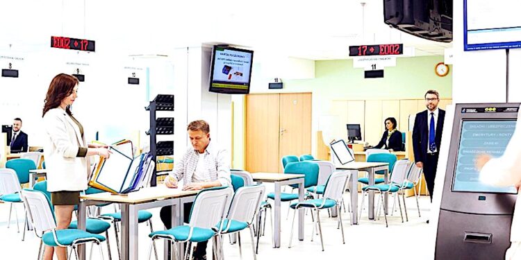 Stara siedziba jak nowa – ZUS w Dzierżoniowie wraca na ul. Generała Władysława Andersa