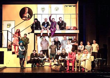 „Czego nie widać” – niekończące się próby, zdesperowani reżyserzy i zdruzgotani aktorzy