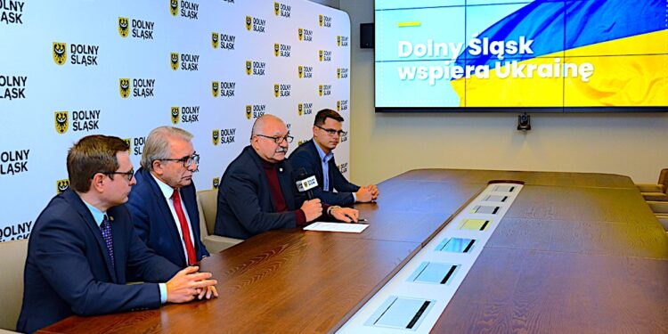 Dolny Śląsk nadal będzie wspierać Ukrainę – zaplanowano na ten cel środki w przyszłorocznym budżecie samorządu regionu