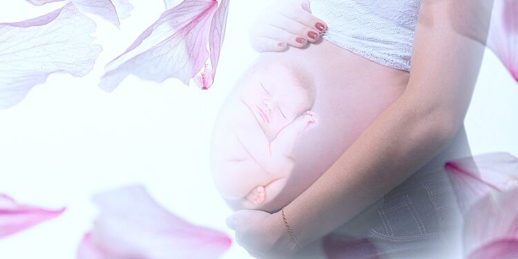 Dziecko w brzuchu widzi, słyszy i czuje