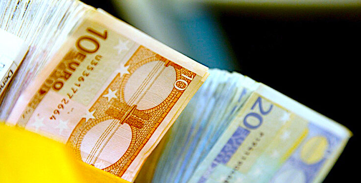 Główny Urząd Statystyczny: 15,4 mld zł dla samorządów ze środków unijnych w 2021 r.