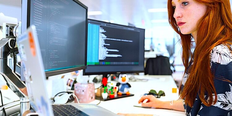 Kobieta w obliczu prowadzenia własnego biznesu