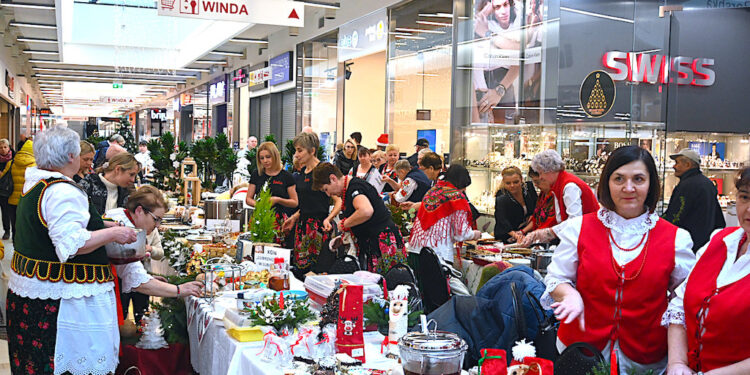 Prezentacja Tradycyjnych Stołów Wigilijnych