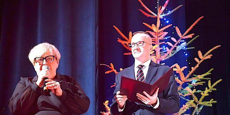 Teresa Mazurek Z okazji Nowego Roku życzę