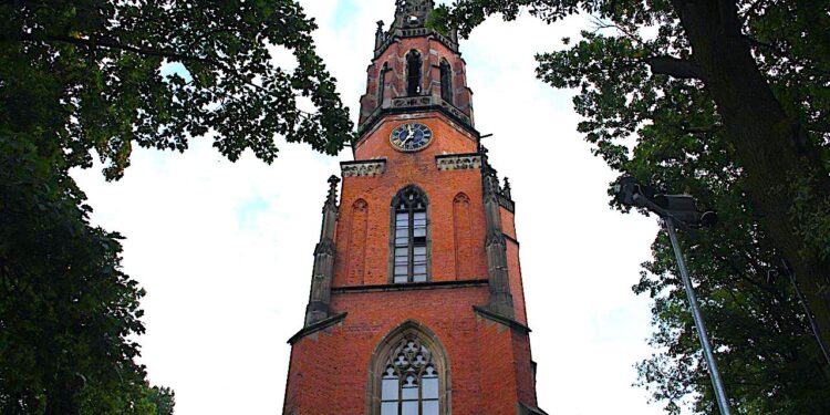 Architektoniczna atrakcja Kamieńca Ząbkowickiego