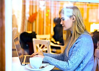 65 Polaków martwi się o bezpieczeństwo w sieci