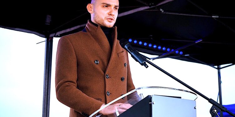 Piotr Wojtyczka Nie bijcie w Polskę