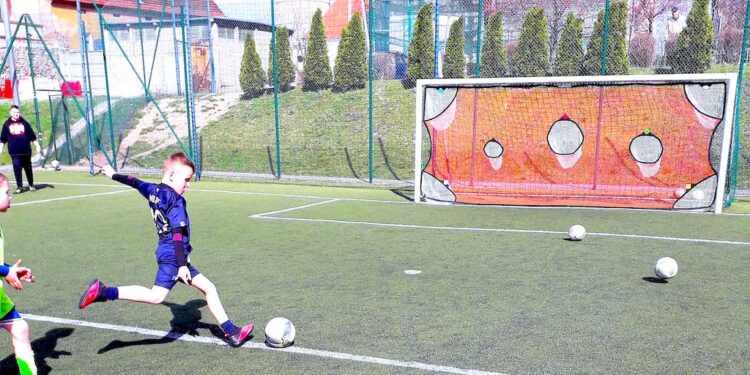 Sportowo na ziębickim Orliku