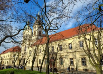 miejscakultury-dolnego-slaska-bazylika-mniejsza-w-legnickim-polu