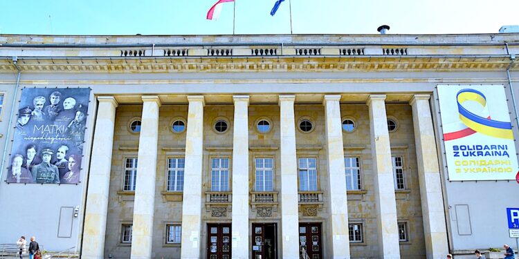 Dodatkowe stanowisko informacyjne – ważna informacja dla obywateli Ukrainy przebywających w Polsce 🇵🇱  / 🇺🇦 Додатковий інформаційний стенд – важлива інформація для громадян України, які проживають у Польщі