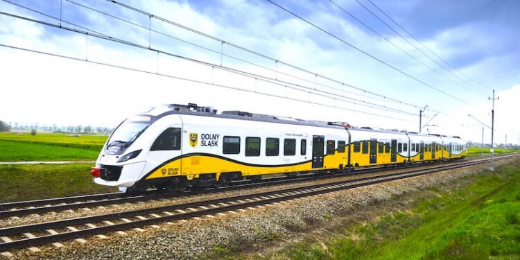 15 lat i 100 milionów pasażerów