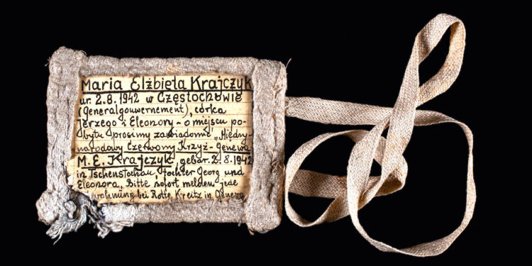 Pamiątki niosą przeszłość ku przyszłości