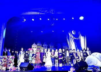 Z życzeniami z okazji Dnia Mamy i Dnia Taty