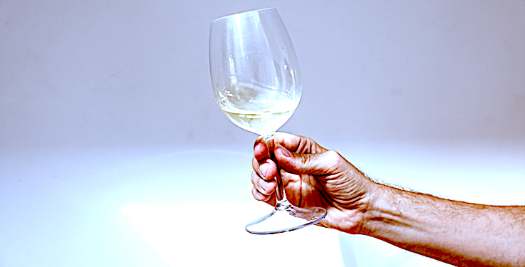 Czy kieliszki do wina to dobry pomysł na prezent