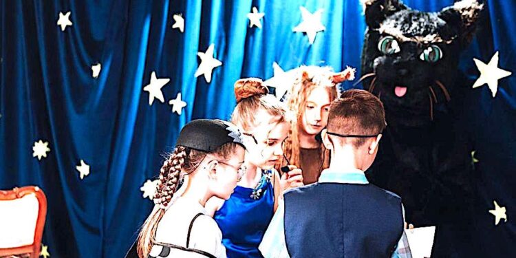 Tymek, czarny kot i zagadki