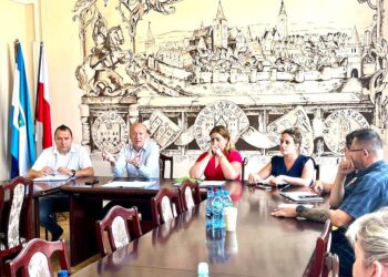 Burmistrz Ziębic z jednogłośnym