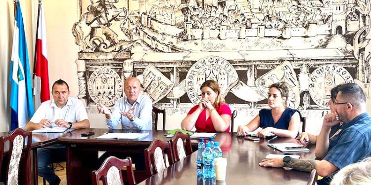 Burmistrz Ziębic z jednogłośnym