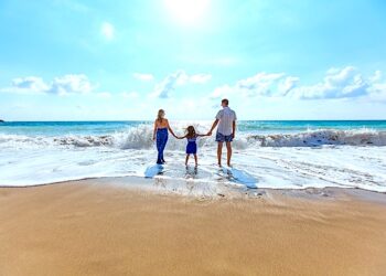 Długi weekend nad morzem w słońcu