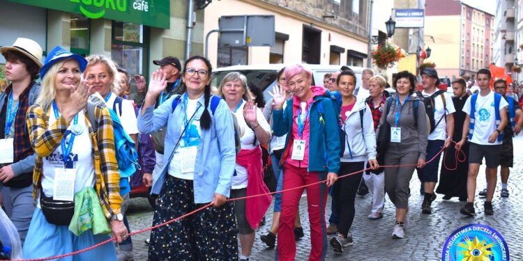 Idą po raz dwudziesty – są na pielgrzymim szlaku ze Świdnicy na Jasną Górę