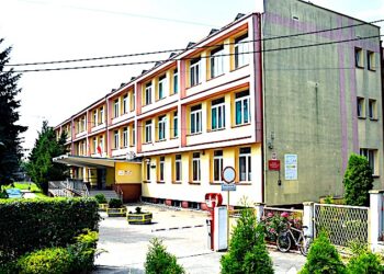 Hala sportowa ze strzelnicą laserową