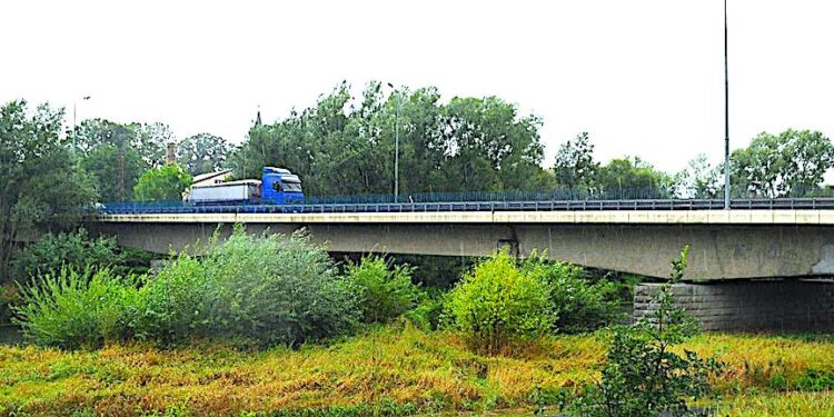 Jedna droga i dwa nowe mosty