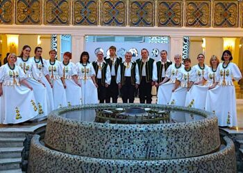 Jubileuszowe śpiewanie na szczytach