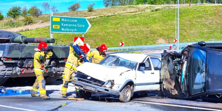 Megakarambol na ekspresówce koło Ptaszkowa