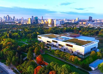 Muzeum Historii Polski tworzy pomost